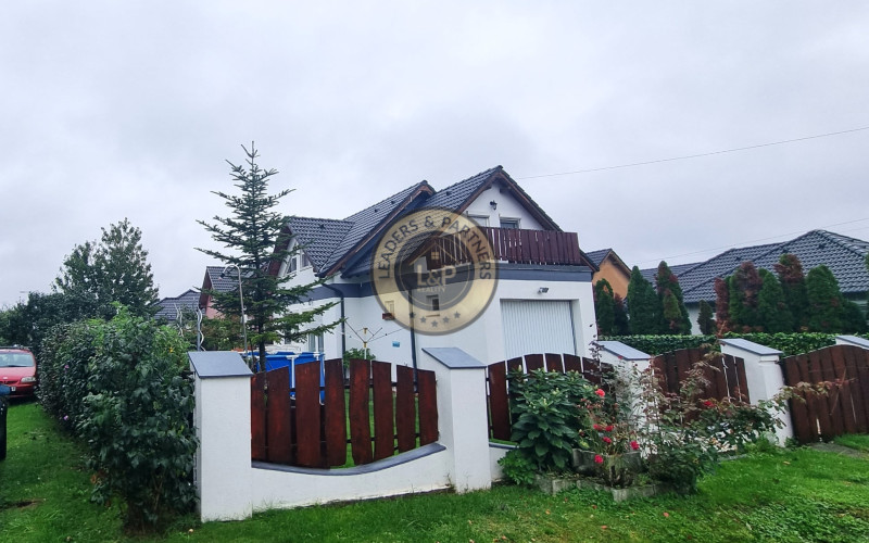 PREDAJ 5izbový rodinný dom Levél