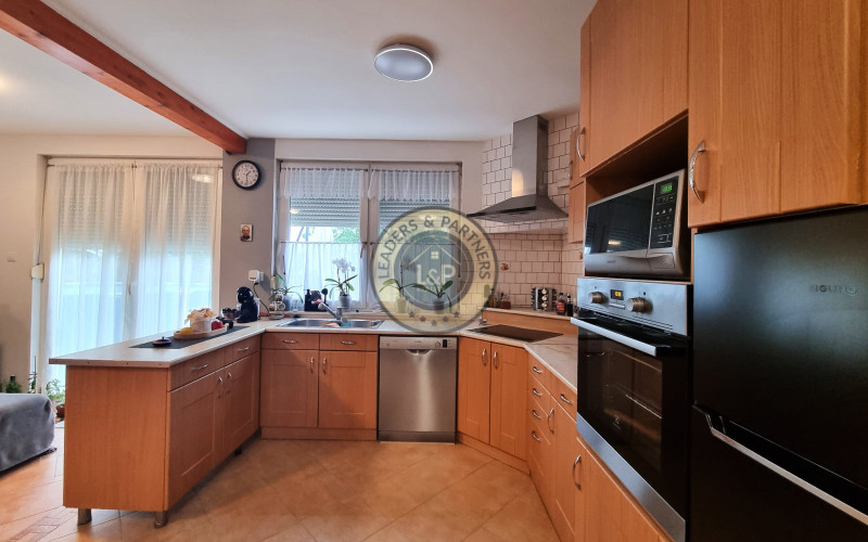 PREDAJ 5izbový rodinný dom Levél