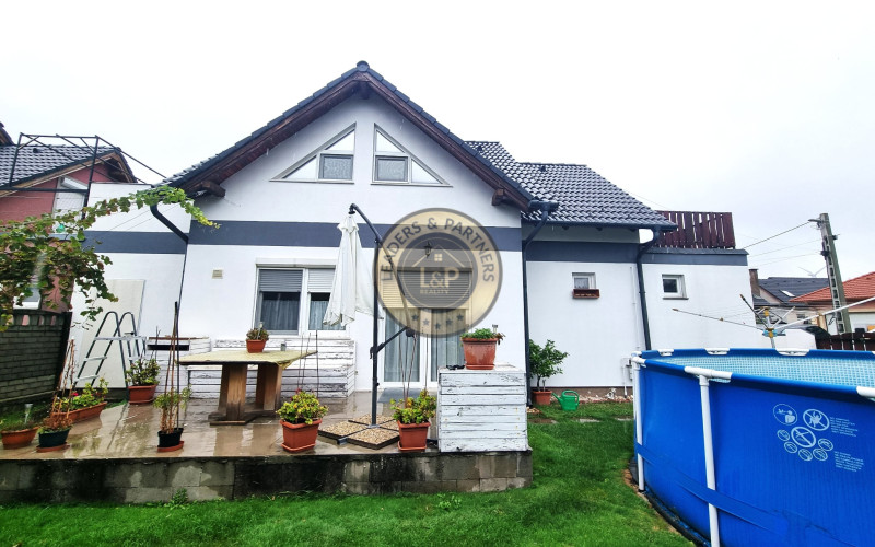 PREDAJ 5izbový rodinný dom Levél