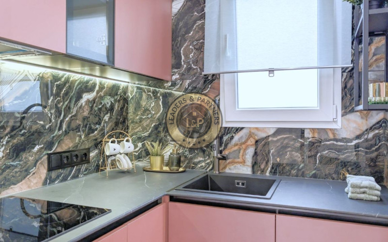 Moderný apartmán 3+kk Torrevieja, Španielsko