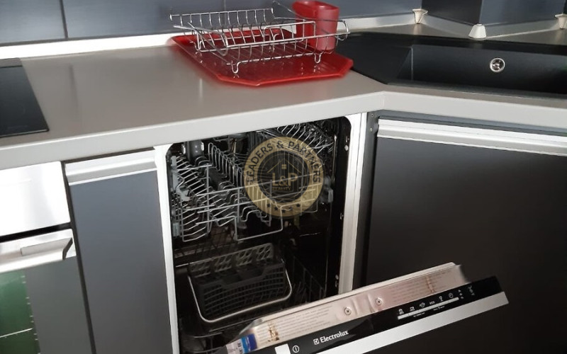 2 izbový byt Košice - Západ, trieda SNP, kompl rek, 2x lodžia, zariadený