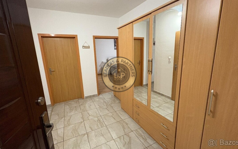 Veľký 2 izbový zariadený byt Bizetova