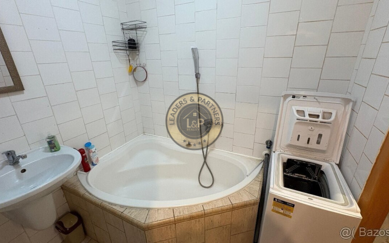 Veľký 2 izbový zariadený byt Bizetova