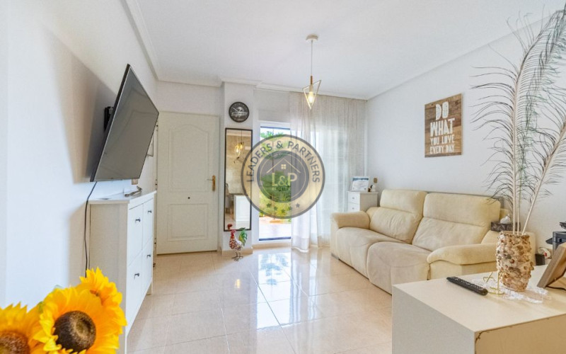 Apartmán 3+1 Orihuela Costa-Cabo Roig, Španielsko