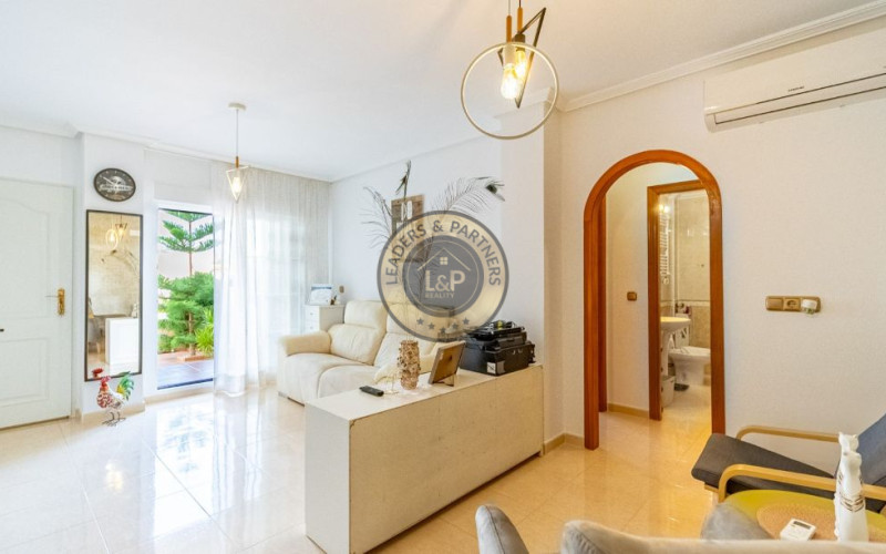 Apartmán 3+1 Orihuela Costa-Cabo Roig, Španielsko