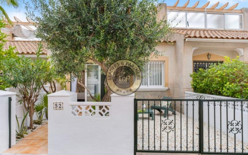 Radový dom 3+kk Orihuela Costa-Villamartin, Španielsko