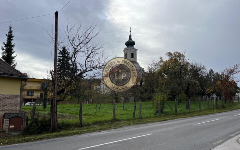 Na predaj pozemok vhodný na výstavbu RD v obci Cerová