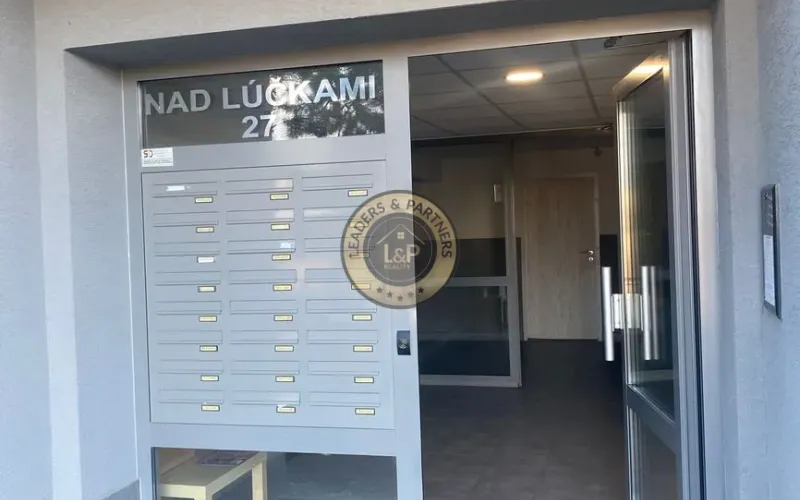 3-izb. byt s výhľadom na BA na predaj | NAD LÚČKAMI, BA IV