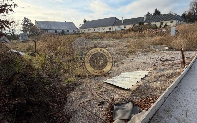 Pozemok vhodný na výstavbu RD v obci Cífer - Karlov Dvor