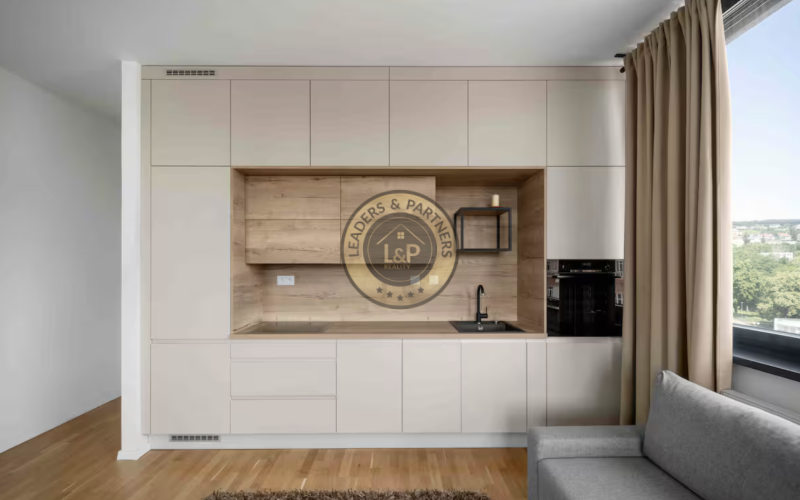 Slnečný 2-izbový byt na prenájom | MÝTNA, BA I