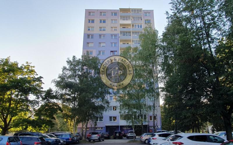 PREDAJ: 3 izb. byt 58 m2 + loggia Tajovského ul. Starý Juh