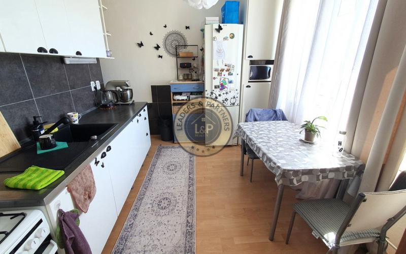 PREDAJ: 3 izb. byt 77 m2 s 2 balkónmi Slnečnica Novomeského