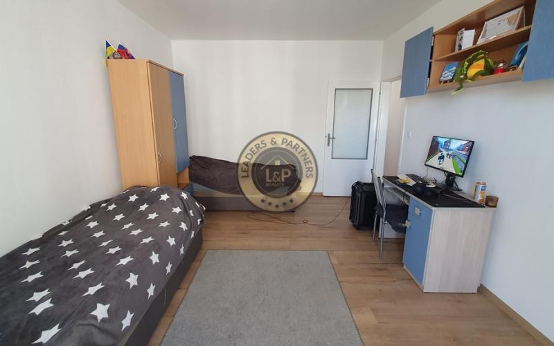 PREDAJ: 3 izb. byt 77 m2 s 2 balkónmi Slnečnica Novomeského