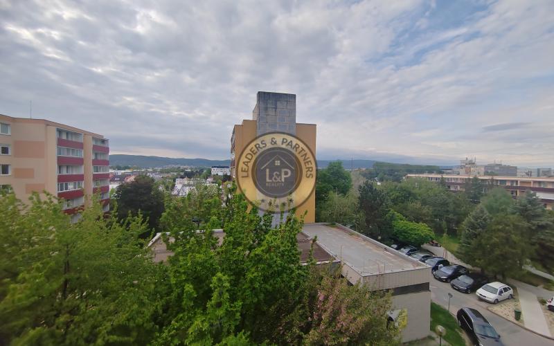 Pekný 3 izbový byt na prenájom, BA-Ružinov-Banšelova ul.,