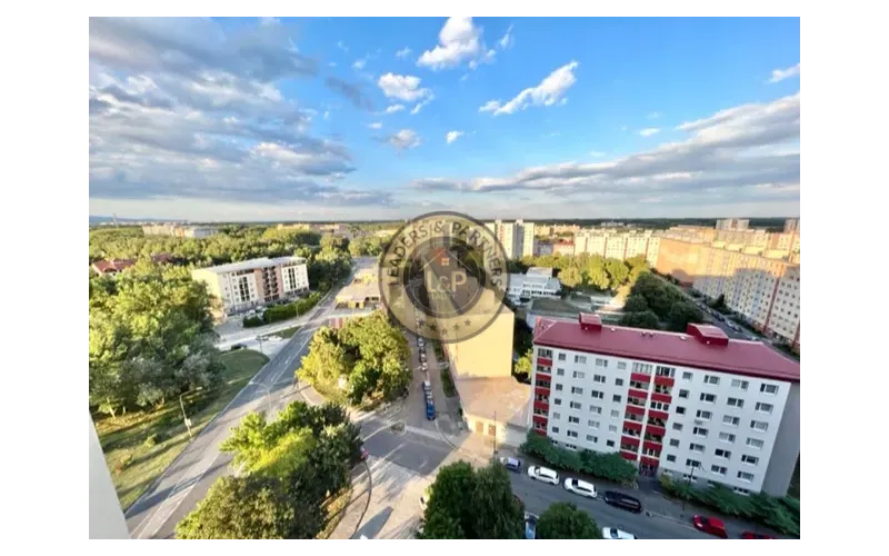 Moderný 2-izb, byt s výhľadom na PRENÁJOM