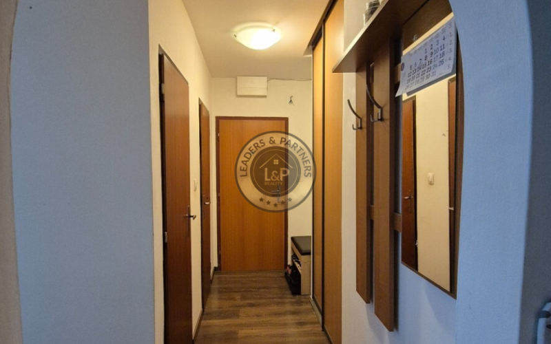 1 izb. byt v Dúbravke, PREDAJ