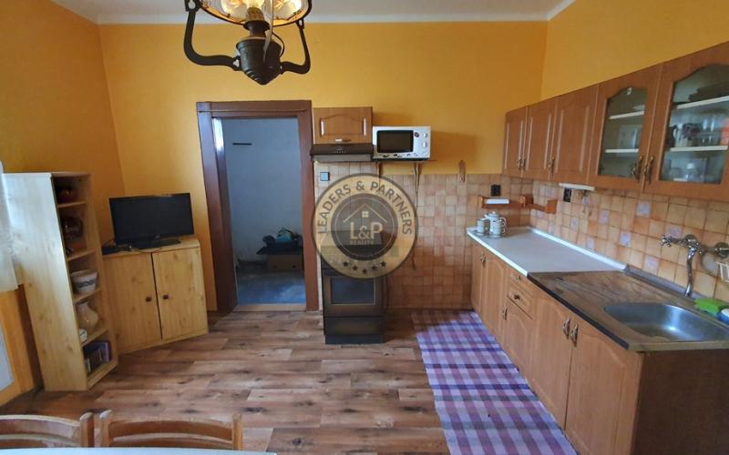 PREDAJ: rodinný dom s garážou Poprad Veľká s pozemkom 815 m2