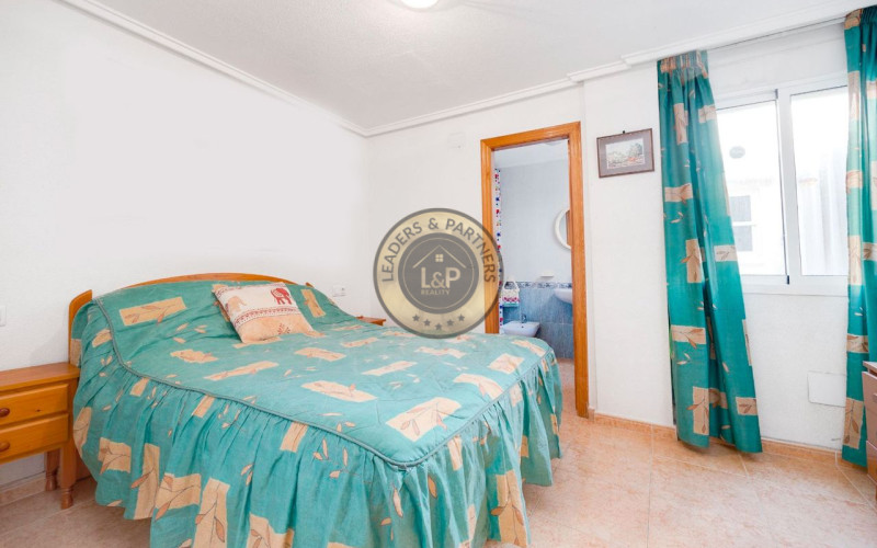 4-izbový penthouse Torrevieja-Playa Los Locos, Španielsko