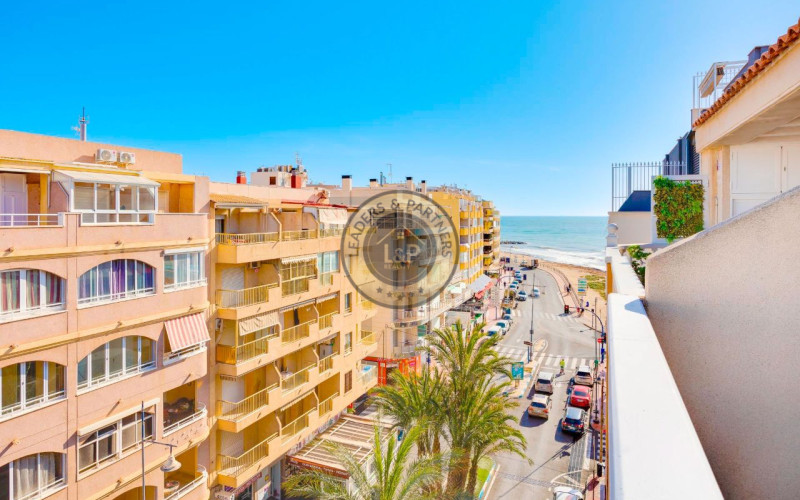 4-izbový penthouse Torrevieja-Playa Los Locos, Španielsko