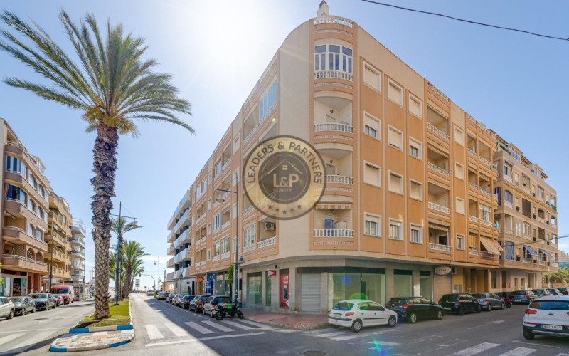 4-izbový penthouse Torrevieja-Playa Los Locos, Španielsko