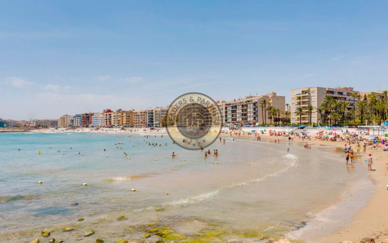 4-izbový penthouse Torrevieja-Playa Los Locos, Španielsko