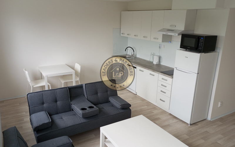 Na prenájom 2- izbový byt v obci Špačince