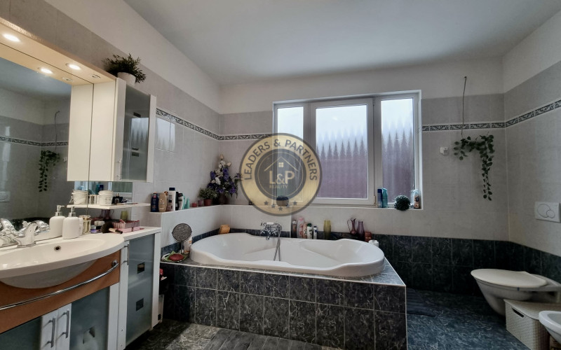 PREDAJ rodinný dom Halászi