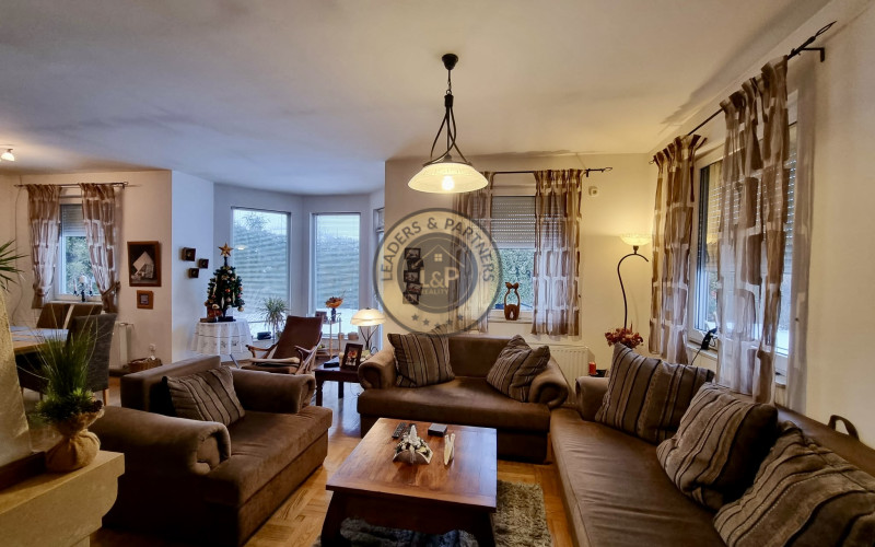 PREDAJ rodinný dom Halászi