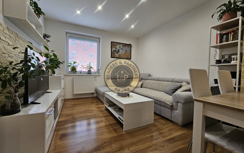 Na predaj 3-izbový zariadený byt vo Vlčkovciach