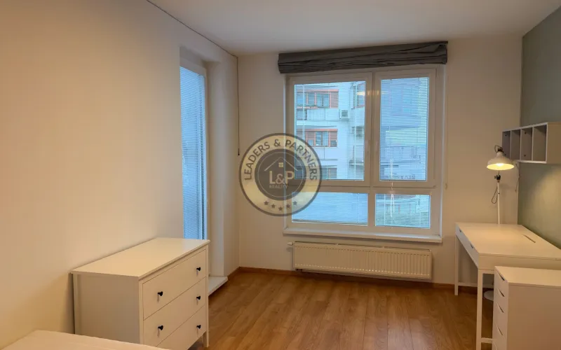 L&P | Prenájom nadštandardného 3-izbového bytu s terasou