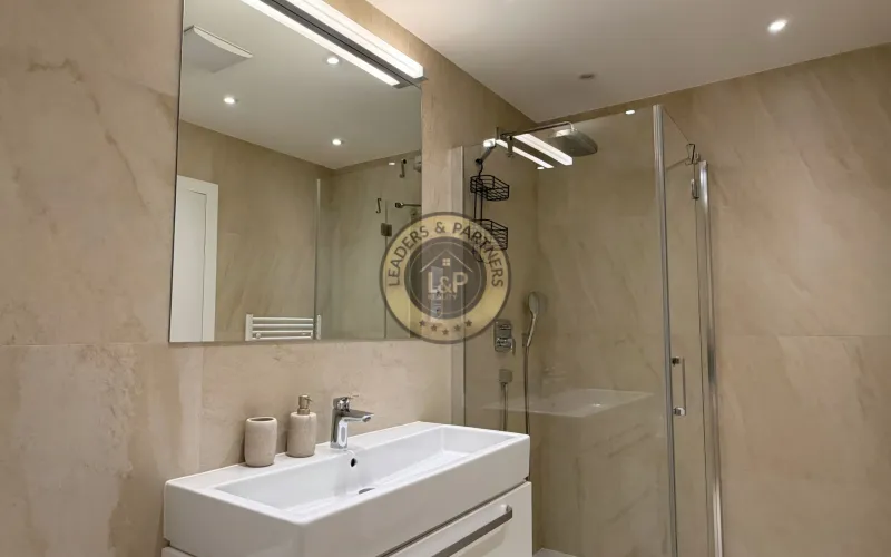 L&P | Prenájom nadštandardného 3-izbového bytu s terasou