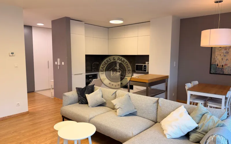 L&P | Prenájom nadštandardného 3-izbového bytu s terasou