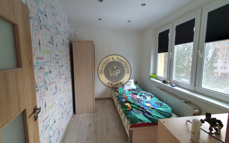 PREDAJ: 4 izb. byt 76 m2 + loggia kompletná rekonštrukcia