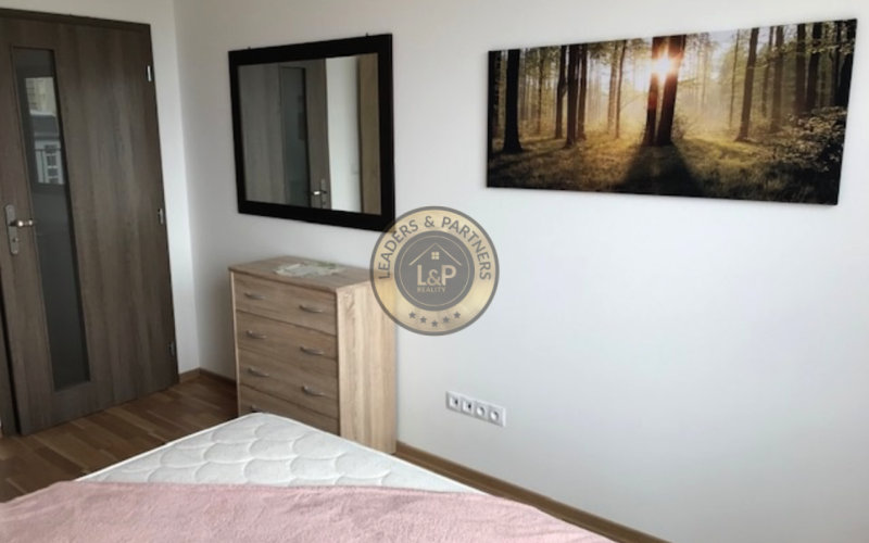 L&P | Prenájom 2-izbového bytu s  garážou - Petržalka