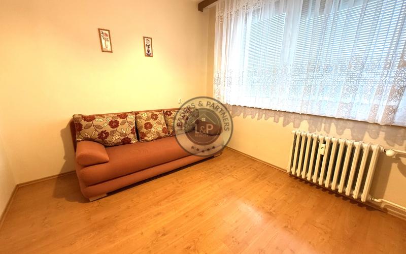 Na predaj 3iz. so zaskleným balkónom v Seredi