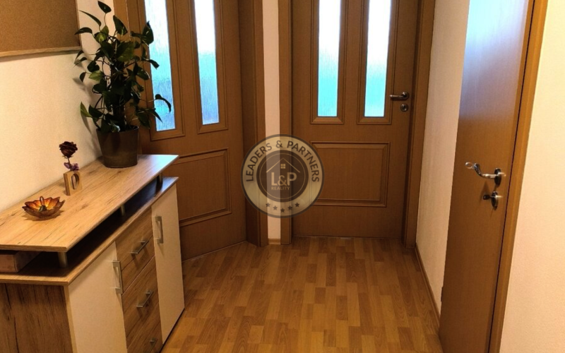 L&P | Prenájom priestranného 2-izbového bytu s garážou