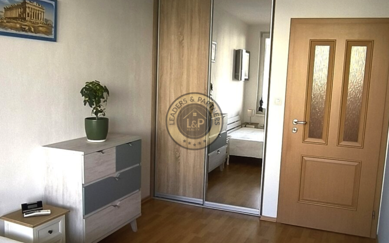 L&P | Prenájom priestranného 2-izbového bytu s garážou