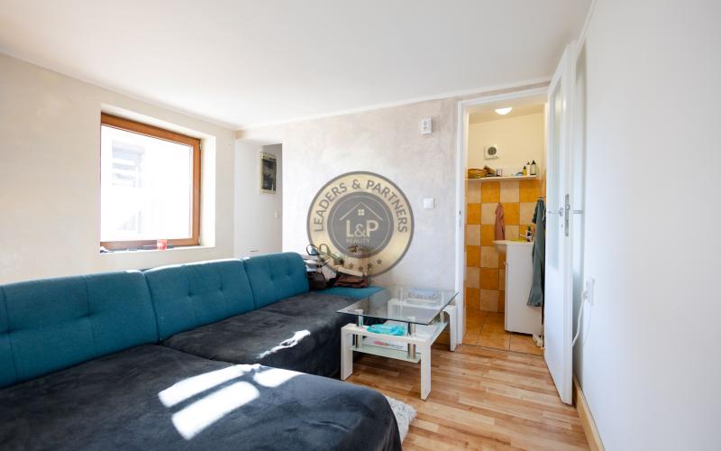 2 trojizbové domy na prenájom v Senci-vhodne aj pre firmu