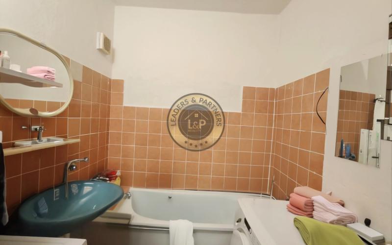 Príjemný 2-izbový byt s loggiou, výťahom a výbornou polohou Dubnica nad Váhom