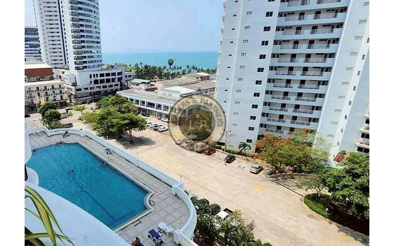 Thajsko-Pattaya-veľký apartmán-štúdio-Jomtien Complex Condo