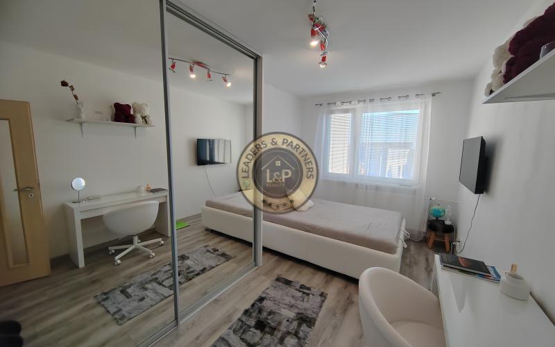 Pekný 4 izbový byt v Senci na predaj-širšie centrum