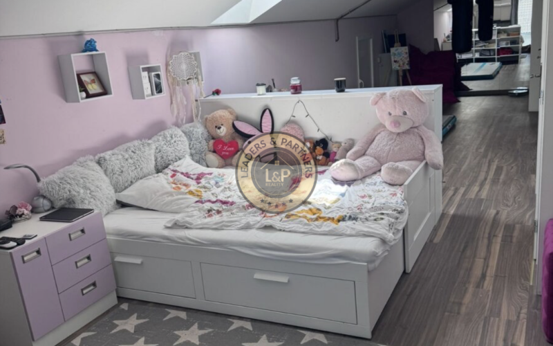 NA PREDAJ, 5-izb. rodinná vila iba 15 minút od centra BA