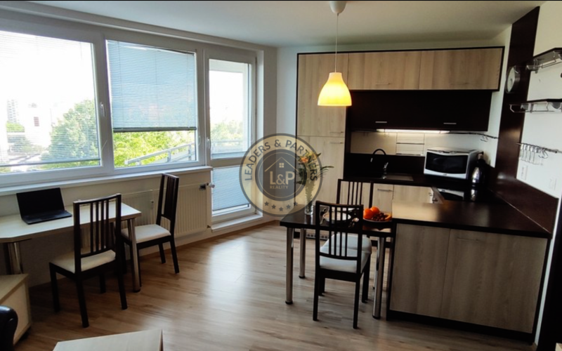 L&P | Prenájom slnečného 1-izbového bytu s balkónom