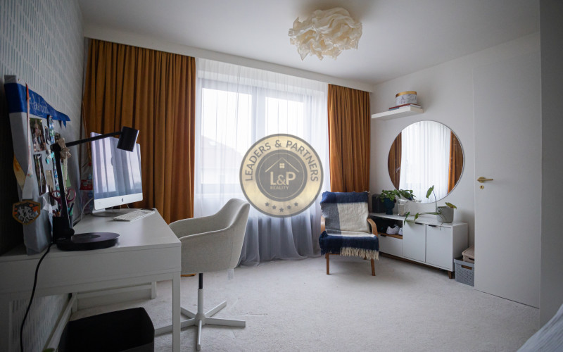 Dvojpodlažný RD-Poľov, kompletná rekonštrukcia, pozemok 586m2