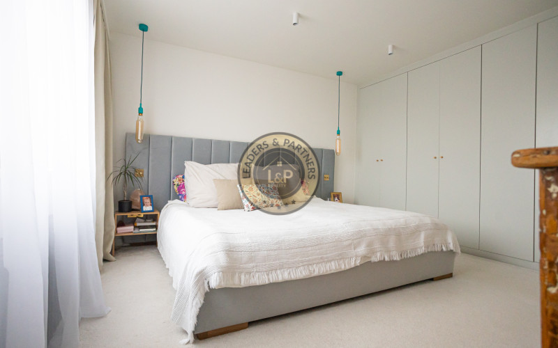 Dvojpodlažný RD-Poľov, kompletná rekonštrukcia, pozemok 586m2