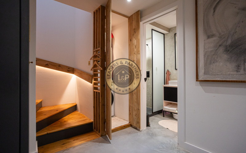 Dvojpodlažný RD-Poľov, kompletná rekonštrukcia, pozemok 586m2