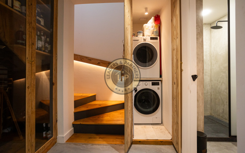 Dvojpodlažný RD-Poľov, kompletná rekonštrukcia, pozemok 586m2