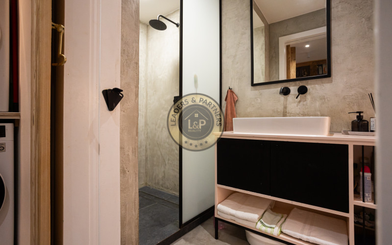 Dvojpodlažný RD-Poľov, kompletná rekonštrukcia, pozemok 586m2