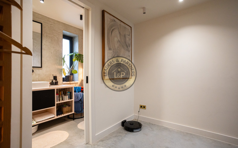 Dvojpodlažný RD-Poľov, kompletná rekonštrukcia, pozemok 586m2