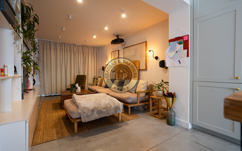 Dvojpodlažný RD-Poľov, kompletná rekonštrukcia, pozemok 586m2